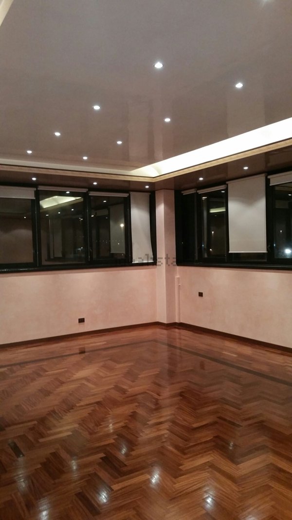 capannone in affitto ad Origgio