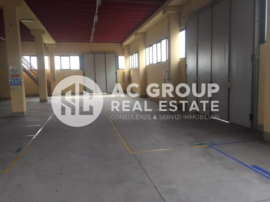 capannone in affitto ad Origgio