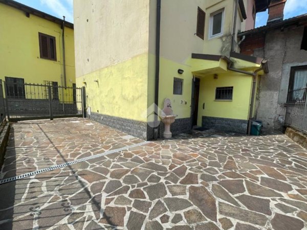 appartamento in affitto a Porto Ceresio