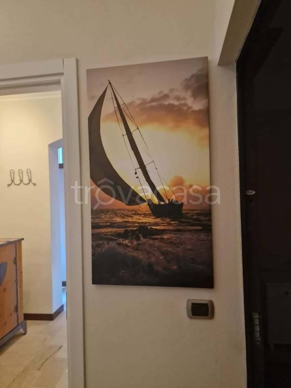appartamento in affitto a Porto Valtravaglia in zona Domo