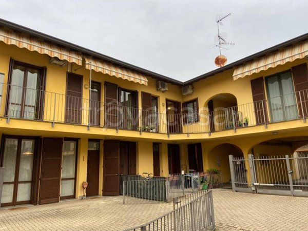appartamento in affitto a Samarate