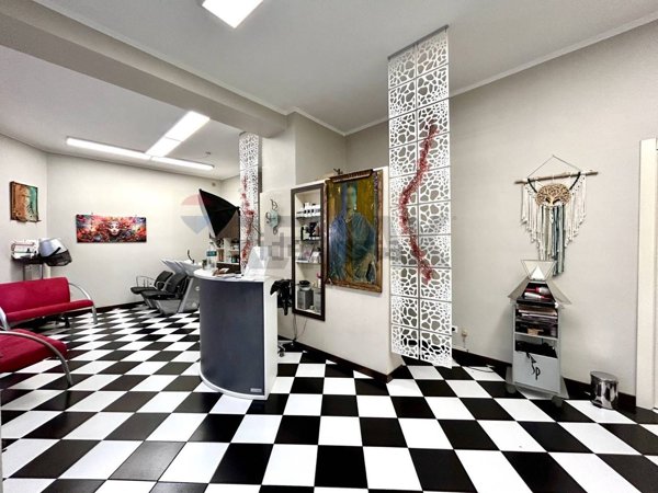 locale commerciale in affitto a Samarate in zona Verghera