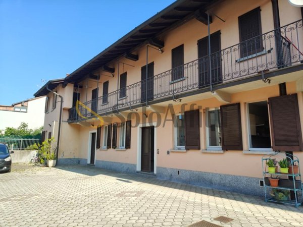 appartamento in affitto a Samarate in zona Verghera