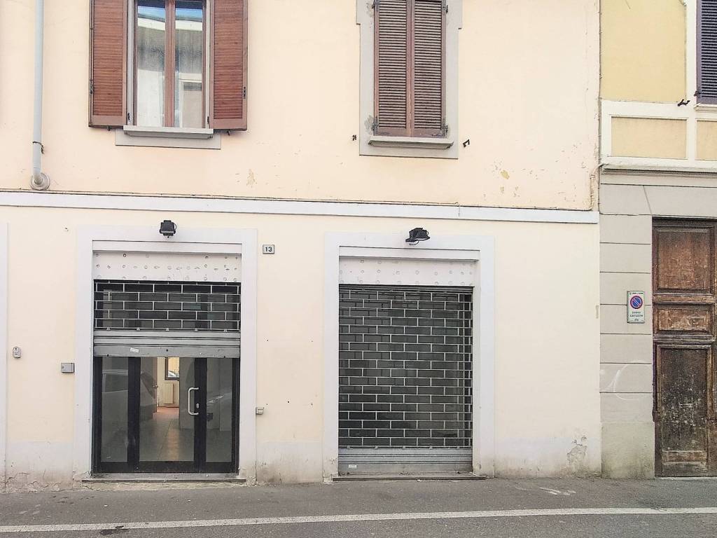 negozio in affitto a Saronno