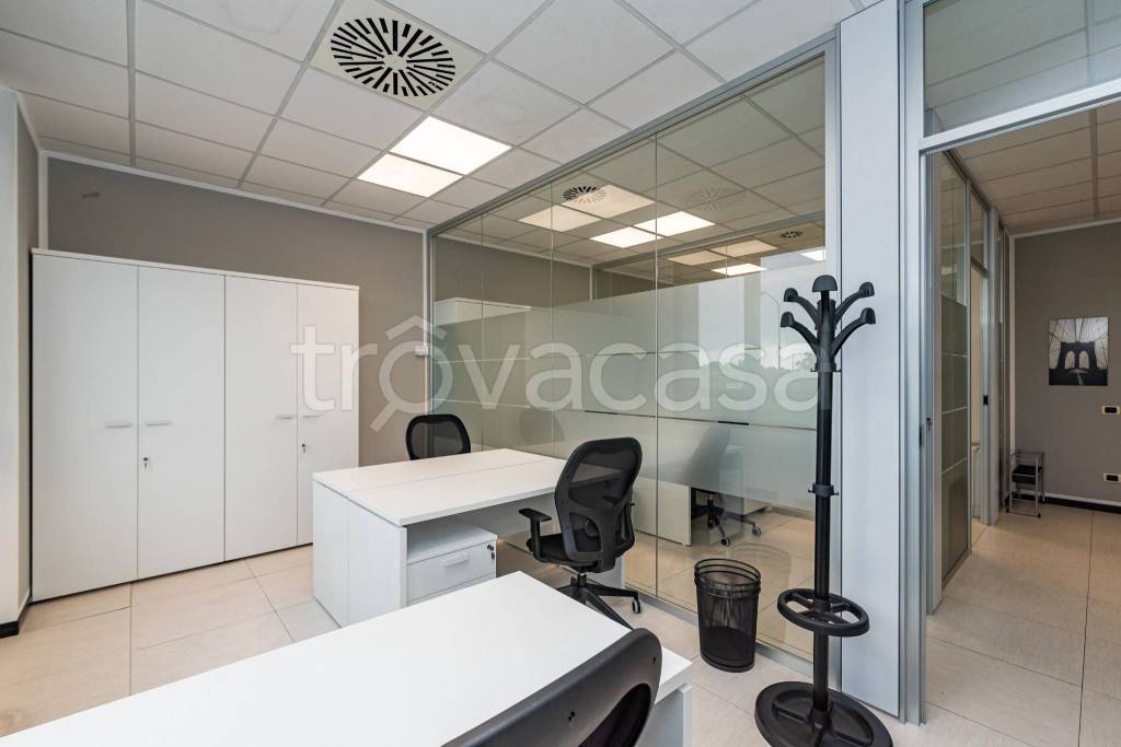 ufficio in affitto a Saronno