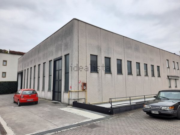 capannone in affitto a Saronno