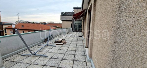appartamento in affitto a Saronno