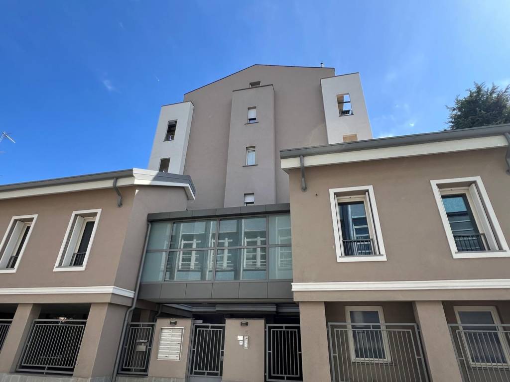 appartamento in affitto a Saronno