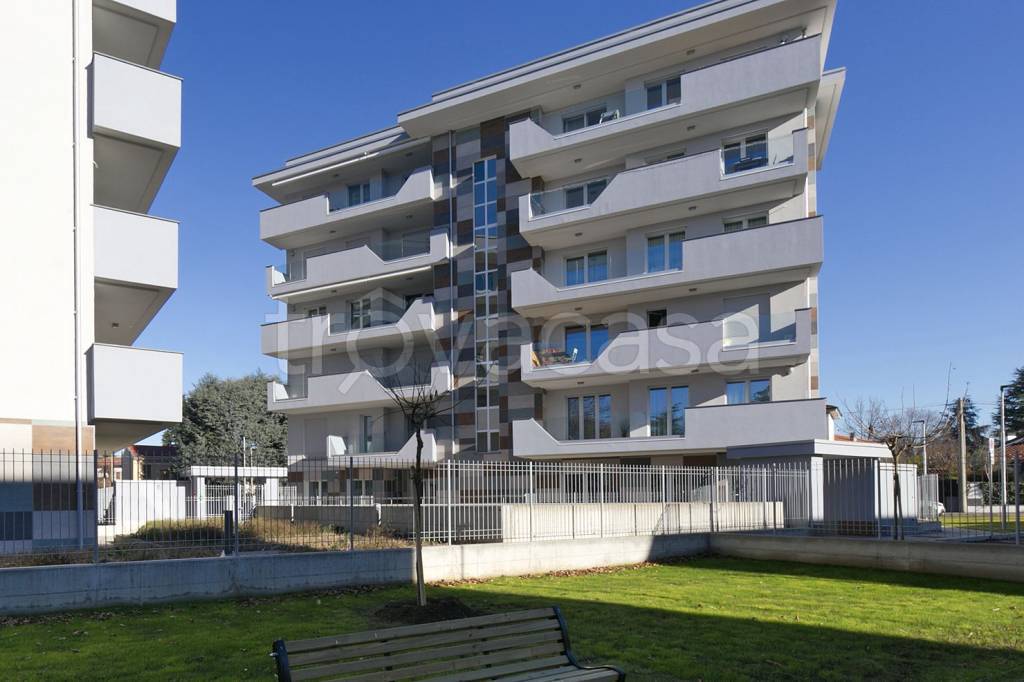 appartamento in affitto a Saronno