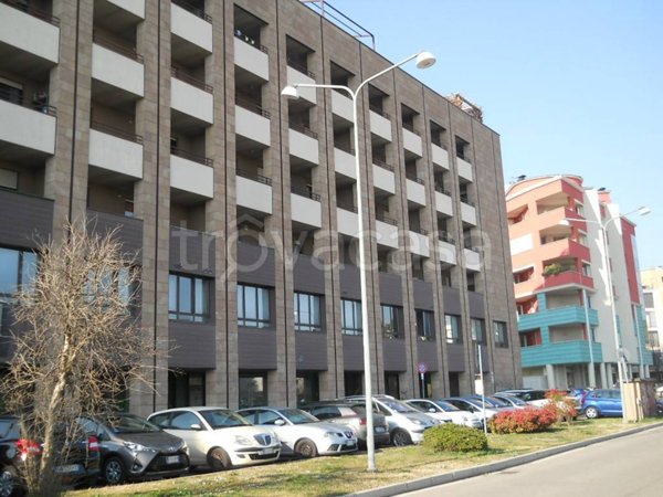 appartamento in affitto a Saronno