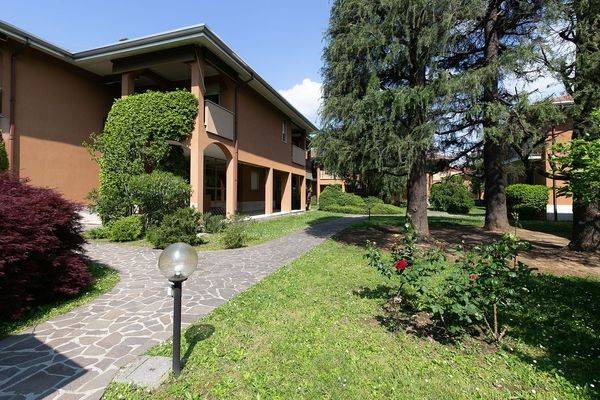 appartamento in affitto a Saronno