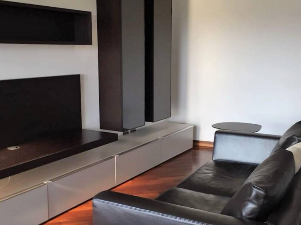 appartamento in affitto a Saronno