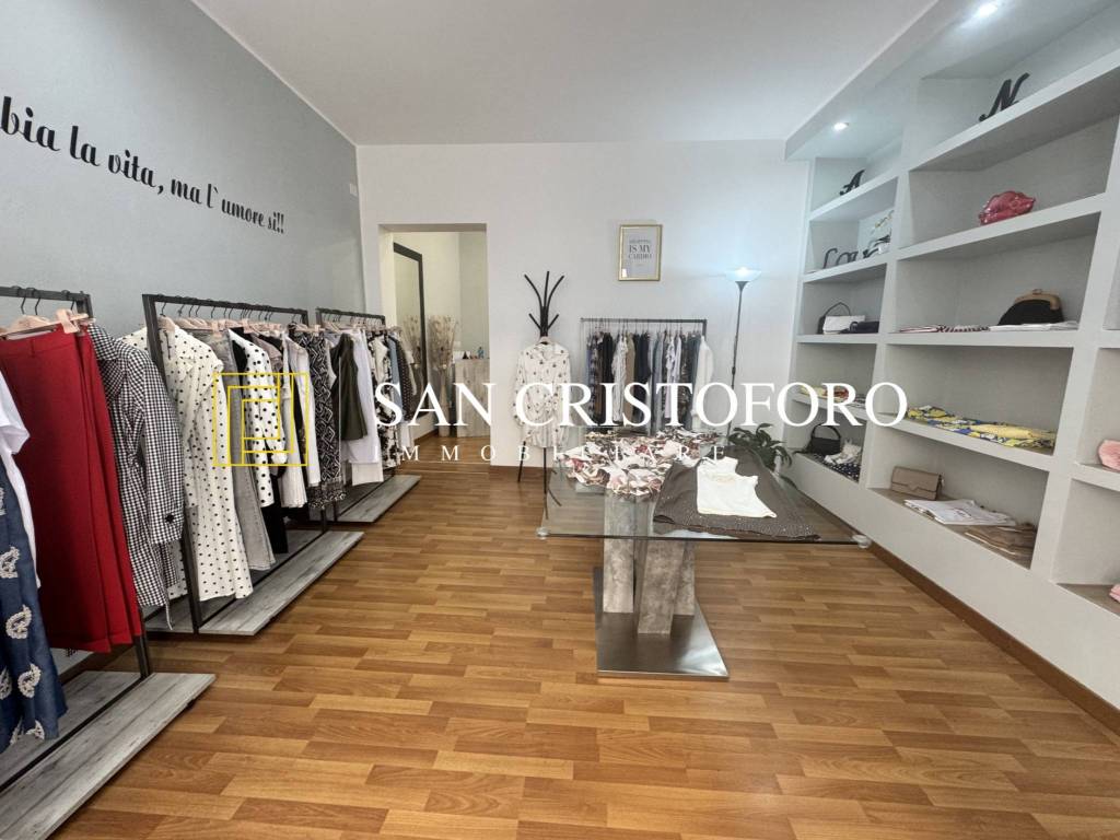 negozio in affitto a Saronno