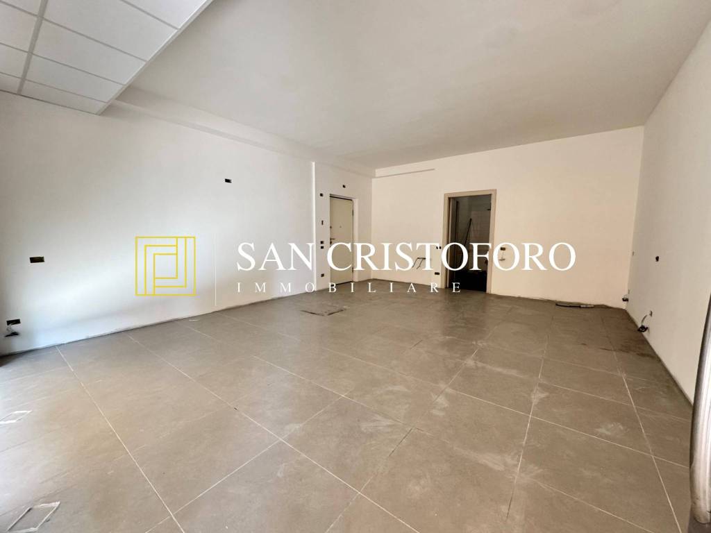 negozio in affitto a Saronno