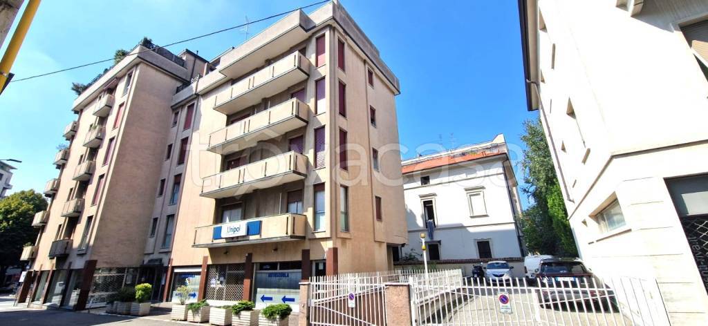appartamento in affitto a Saronno