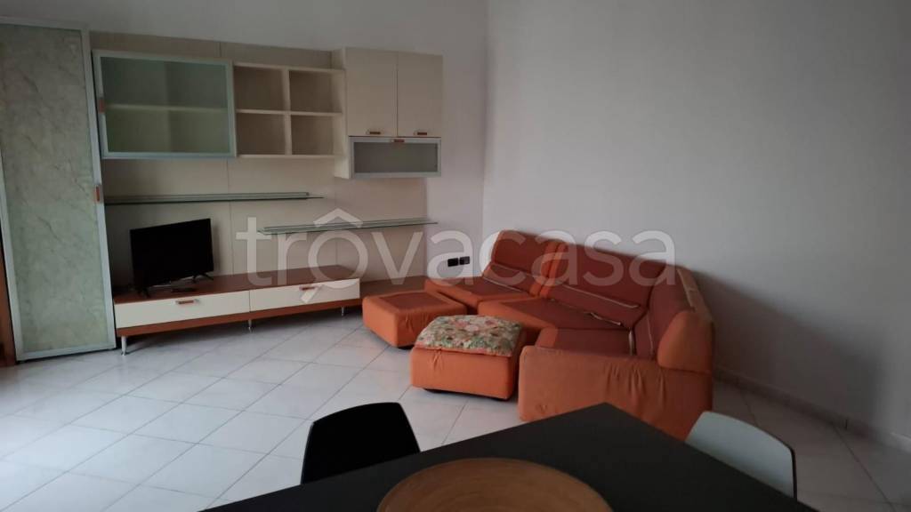 appartamento in affitto a Saronno