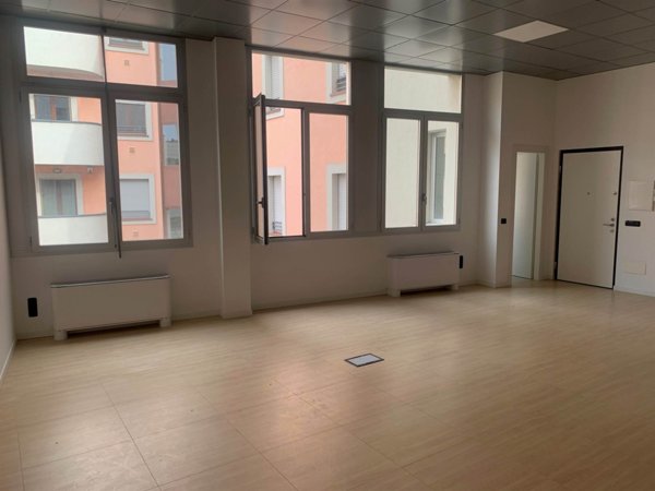 ufficio in affitto a Saronno