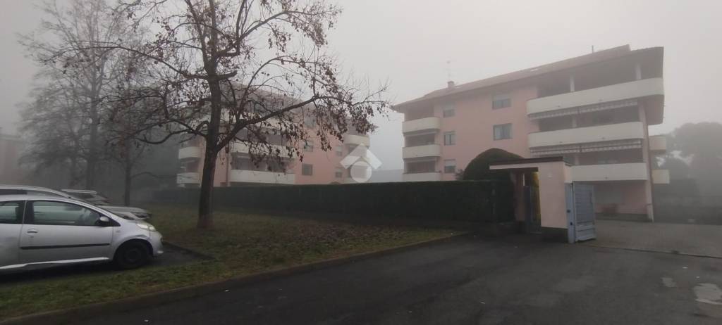 ufficio in affitto a Saronno