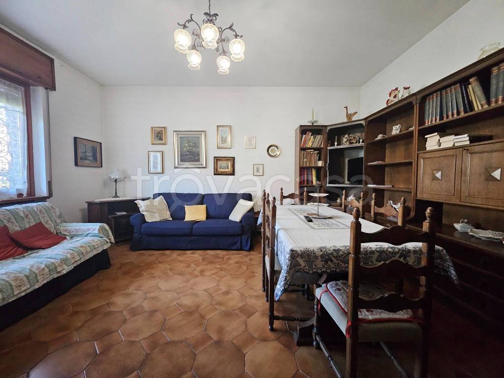 appartamento in affitto a Saronno