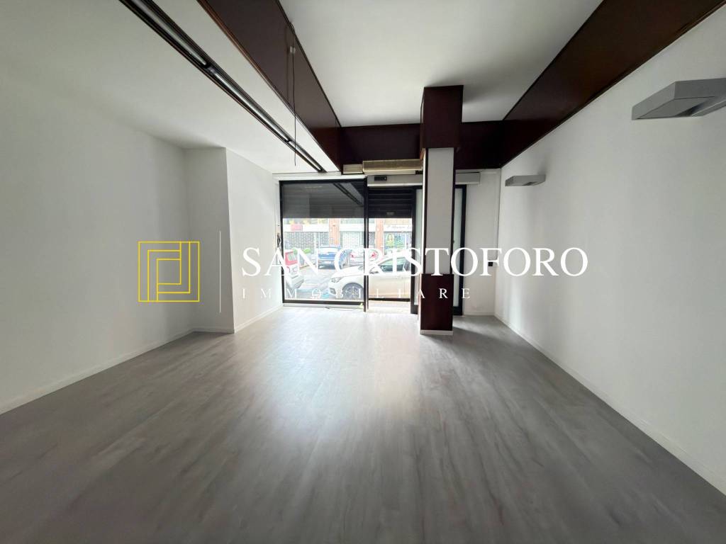 negozio in affitto a Saronno