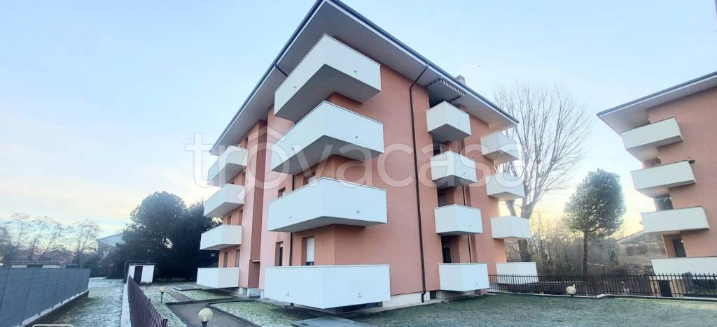 appartamento in affitto a Saronno