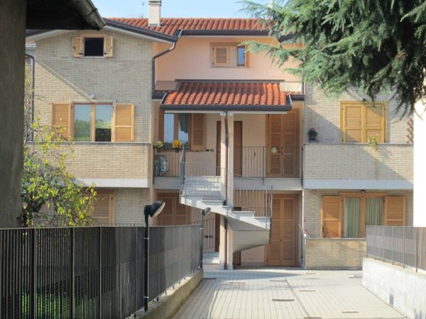 appartamento in affitto a Saronno
