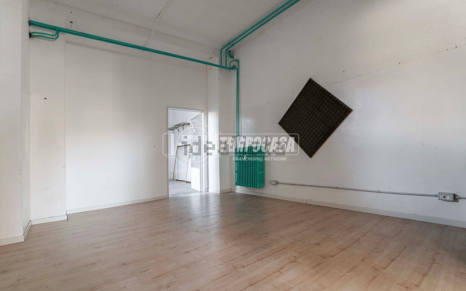 locale commerciale in affitto a Saronno