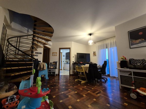 appartamento in affitto a Saronno