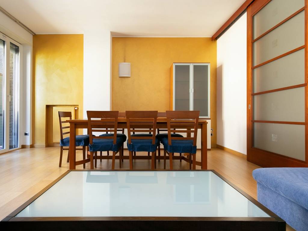 appartamento in affitto a Saronno