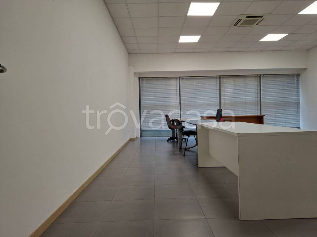 ufficio in affitto a Saronno