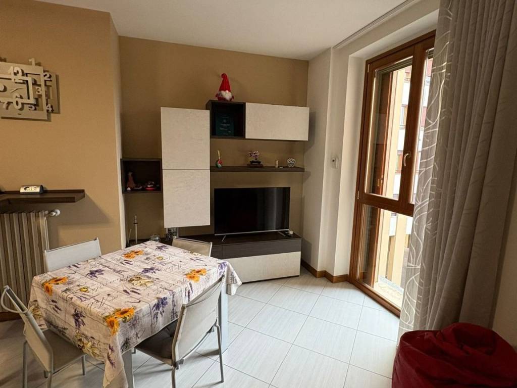 appartamento in affitto a Saronno