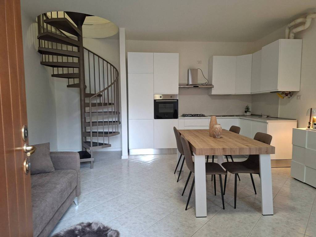 appartamento in affitto a Saronno