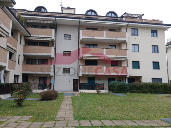 appartamento in affitto a Saronno