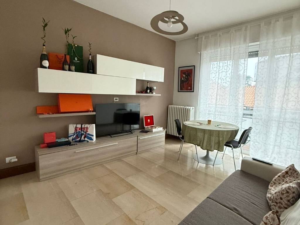 appartamento in affitto a Saronno