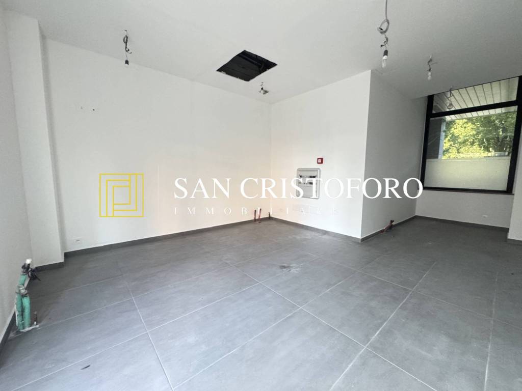 negozio in affitto a Saronno
