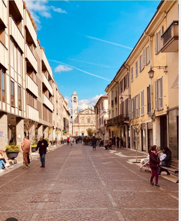 appartamento in affitto a Saronno