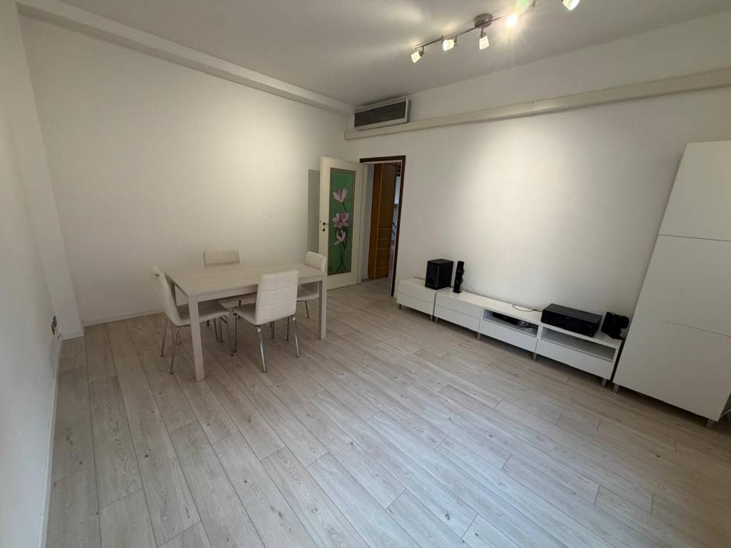 appartamento in affitto a Saronno