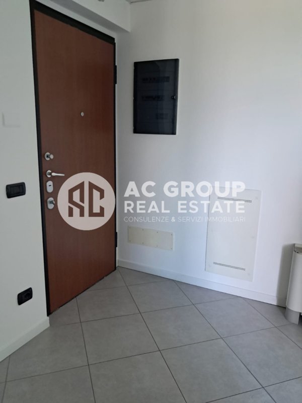 ufficio in affitto a Saronno in zona Fusetti