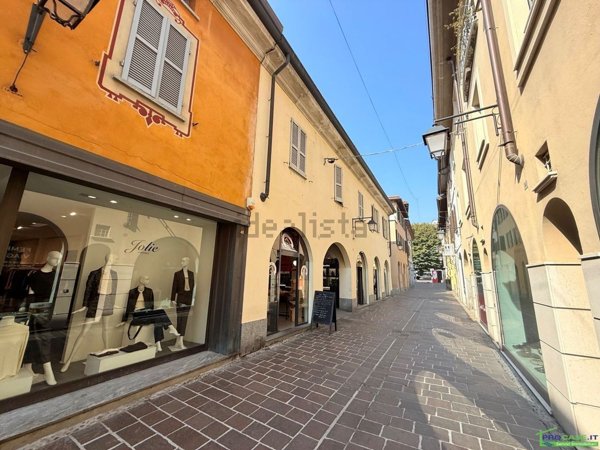 appartamento in affitto a Saronno