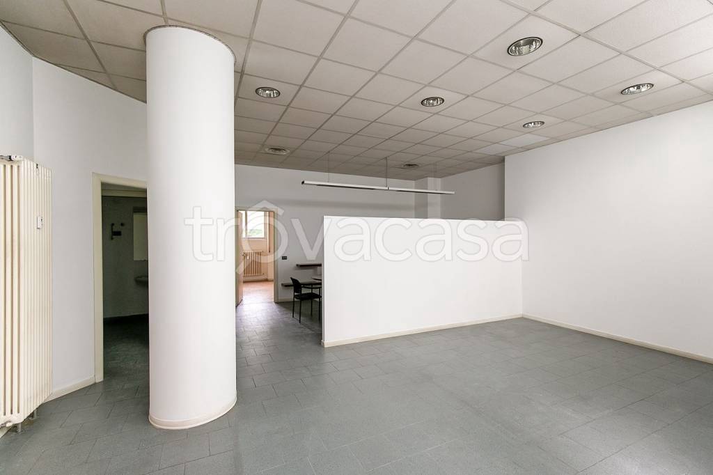 ufficio in affitto a Saronno