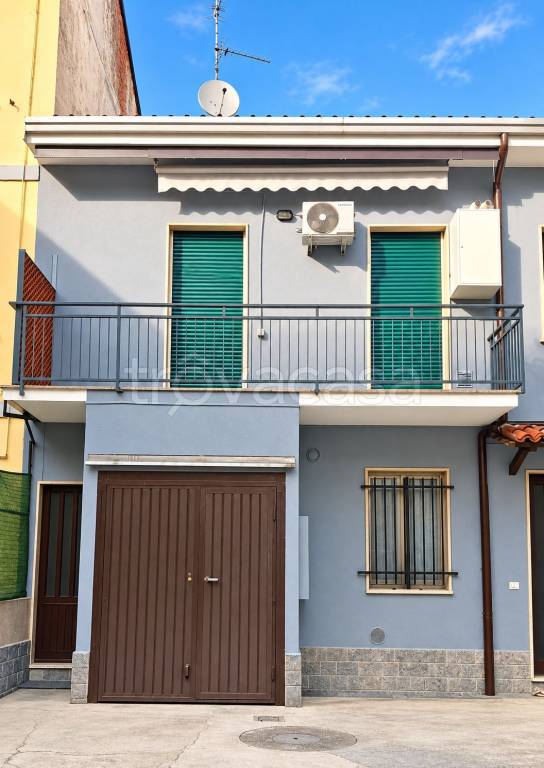 appartamento in affitto a Saronno