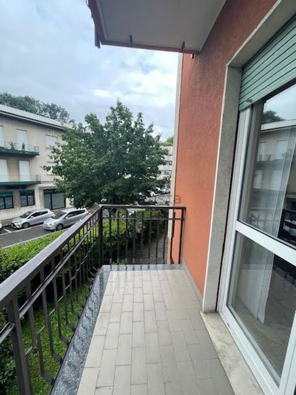appartamento in affitto a Saronno in zona Fusetti