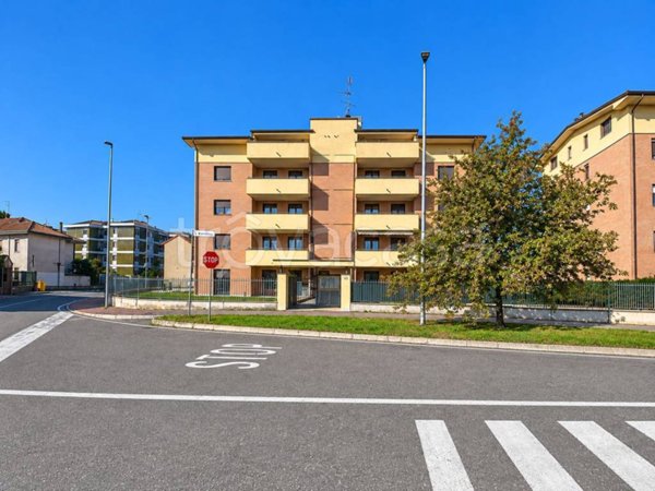 appartamento in affitto a Saronno in zona Dal Pozzo
