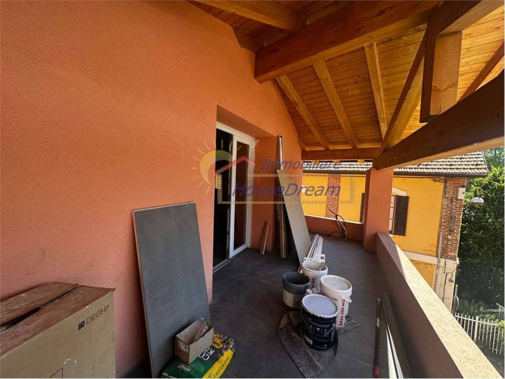 appartamento in affitto a Sesto Calende