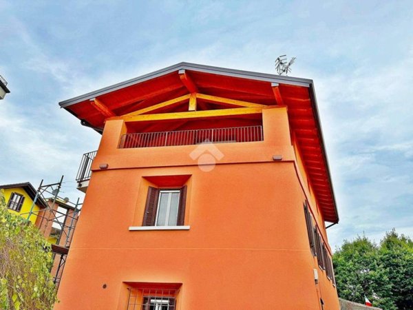 appartamento in affitto a Sesto Calende