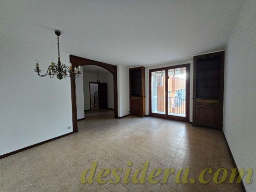 appartamento in affitto a Sesto Calende