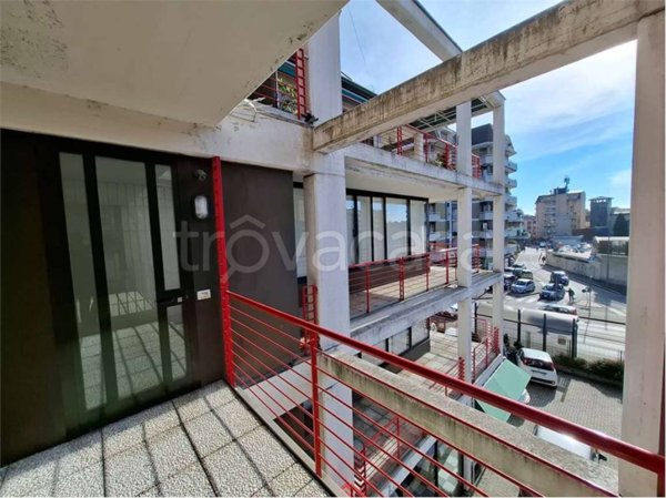 appartamento in affitto a Sesto Calende