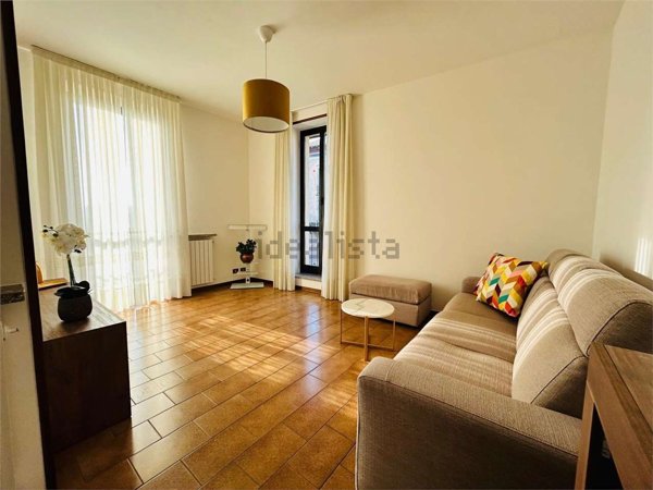 appartamento in affitto a Sesto Calende