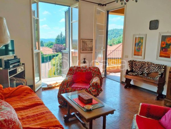 appartamento in affitto a Sesto Calende