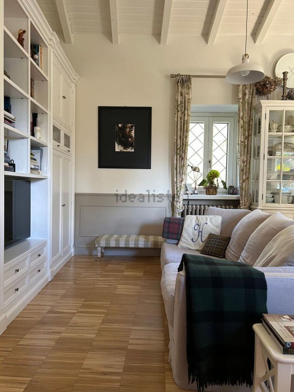 appartamento in affitto a Sesto Calende